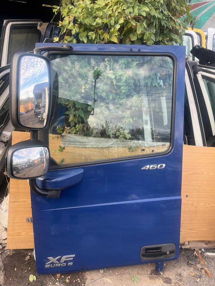 DAF XF 460 EU6 Fahrertür Blau Links Spiegel Innenverkleidung - Врата и части за Камион: снимка 3 DAF XF 460 EU6 Fahrertür Blau Links Spiegel Innenverkleidung - Врата и части за Камион: снимка 3