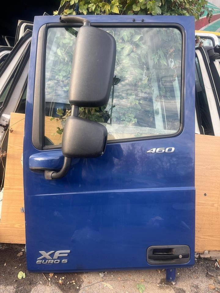 DAF XF 460 EU6 Fahrertür Blau Links Spiegel Innenverkleidung - Врата и части за Камион: снимка 1 DAF XF 460 EU6 Fahrertür Blau Links Spiegel Innenverkleidung - Врата и части за Камион: снимка 1