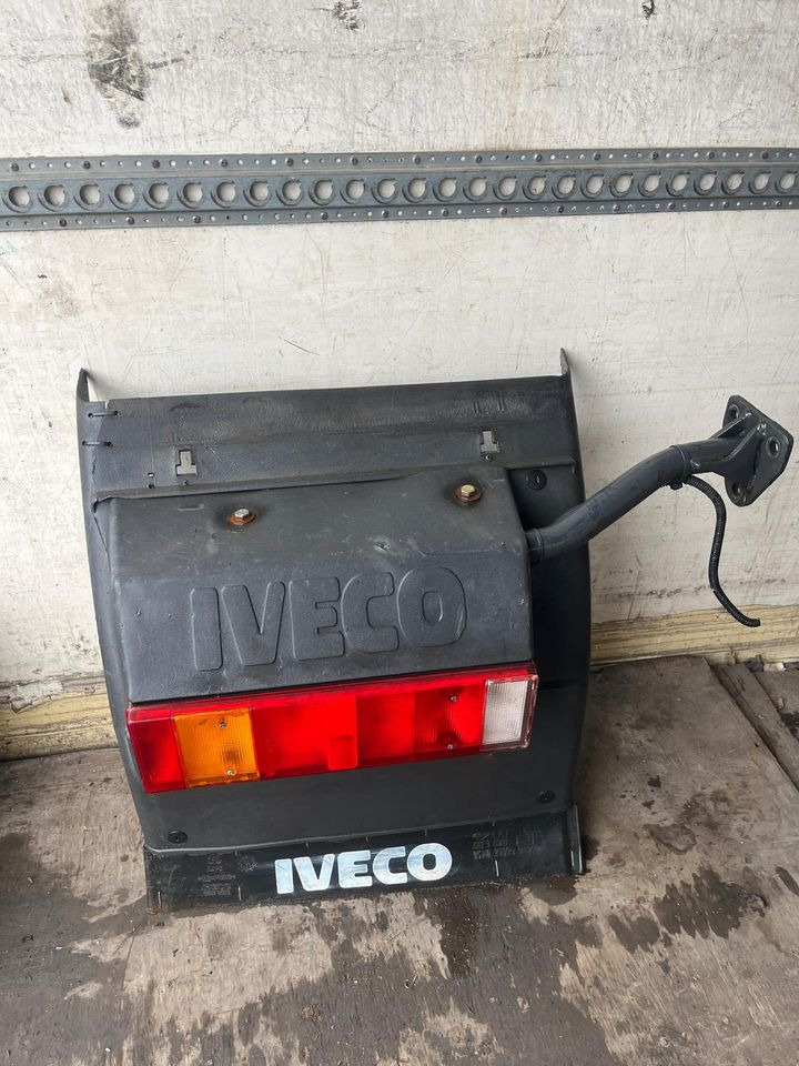 IVECO Stralis 450 Kotflügel vorne links 41299389 / 41299388 - Калник за Камион: снимка 1 IVECO Stralis 450 Kotflügel vorne links 41299389 / 41299388 - Калник за Камион: снимка 1