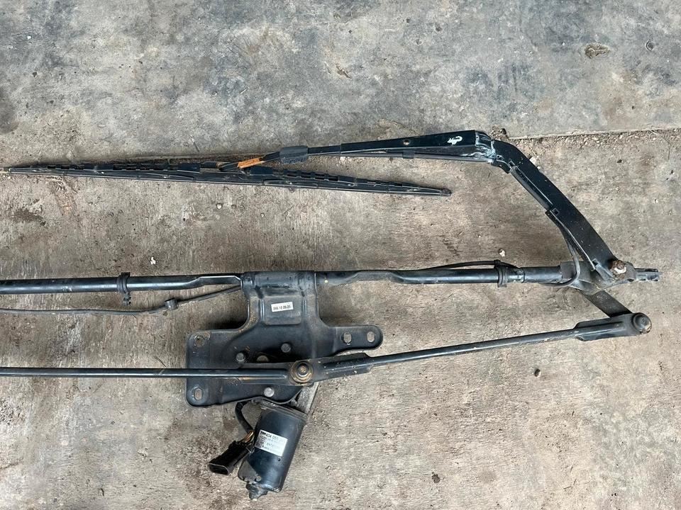 IVECO Stralis Scheibenwischer, Wischergestänge mit Motor 99439637 - Чистачка за Камион: снимка 2 IVECO Stralis Scheibenwischer, Wischergestänge mit Motor 99439637 - Чистачка за Камион: снимка 2