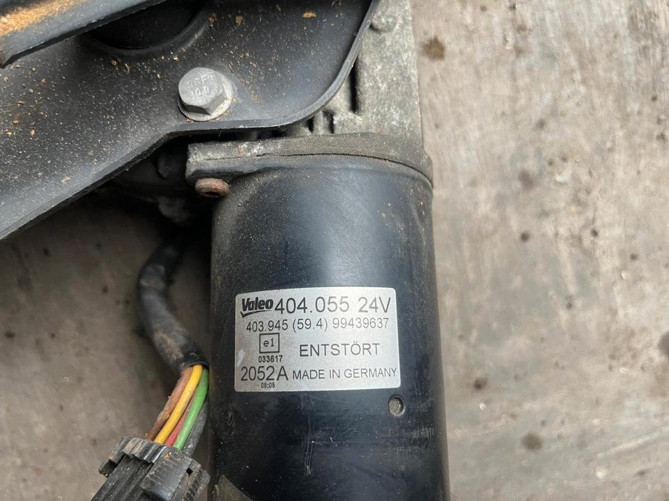 IVECO Stralis Scheibenwischer, Wischergestänge mit Motor 99439637 - Чистачка за Камион: снимка 4 IVECO Stralis Scheibenwischer, Wischergestänge mit Motor 99439637 - Чистачка за Камион: снимка 4