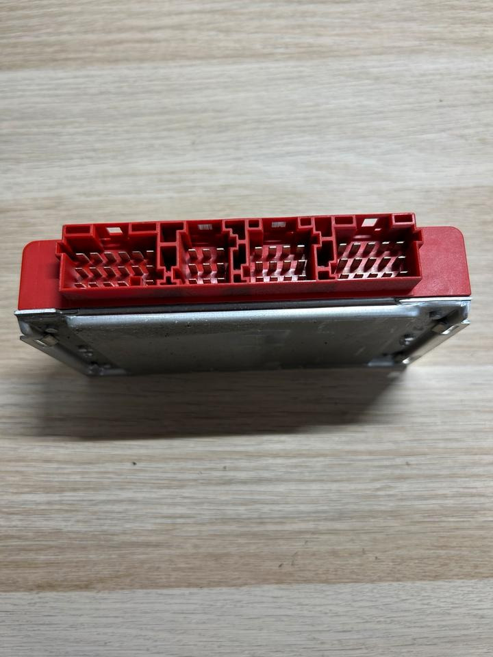 MAN BOSCH Intardersteuerung 81.25810-6000 - Блок за управление за Камион: снимка 3 MAN BOSCH Intardersteuerung 81.25810-6000 - Блок за управление за Камион: снимка 3