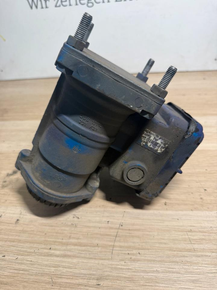 MAN KNORR-BREMSE EBS Ventil K000917 81.52301.6209 - Клапа за Камион: снимка 4 MAN KNORR-BREMSE EBS Ventil K000917 81.52301.6209 - Клапа за Камион: снимка 4