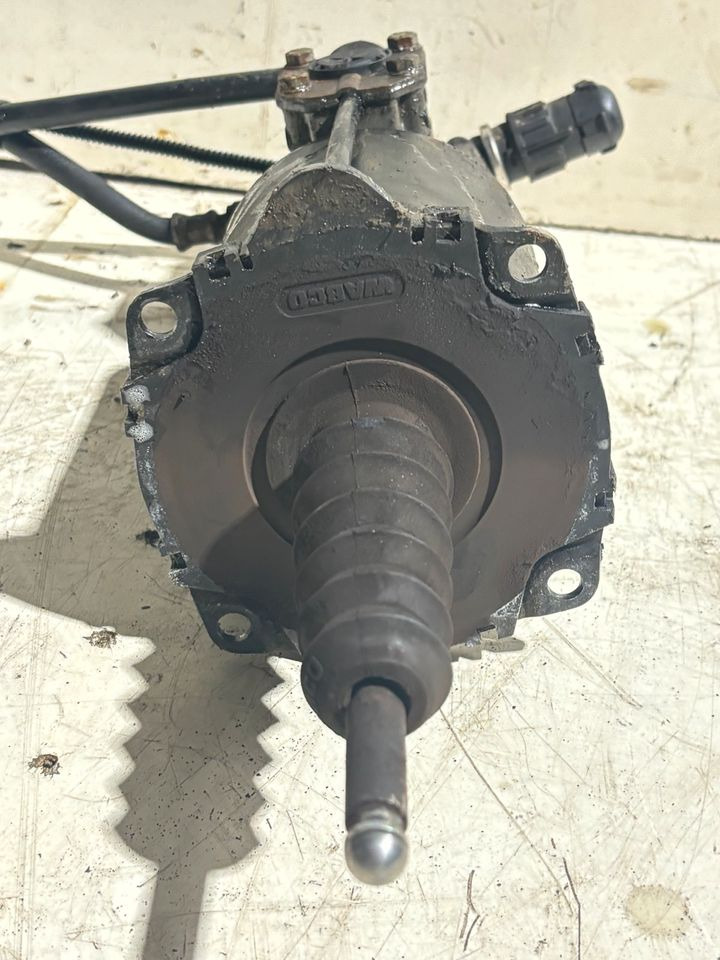 MAN Kupplungsverstärker WABCO 9700514120 / 81307256084 - Съединител и части за Камион: снимка 3 MAN Kupplungsverstärker WABCO 9700514120 / 81307256084 - Съединител и части за Камион: снимка 3
