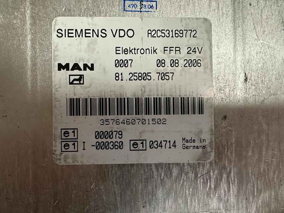 MAN SIEMENS VDO ELEKTRONIK FFR Steuergerät 81.25805.7057 - Блок за управление за Камион: снимка 2 MAN SIEMENS VDO ELEKTRONIK FFR Steuergerät 81.25805.7057 - Блок за управление за Камион: снимка 2