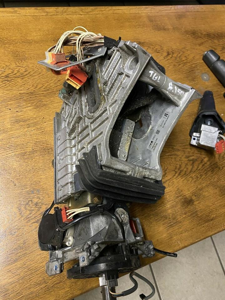 MAN TGL Lenksäule Lenkung mit Zündschloss & Schlüssel - Кормилна колона за Камион: снимка 4 MAN TGL Lenksäule Lenkung mit Zündschloss & Schlüssel - Кормилна колона за Камион: снимка 4