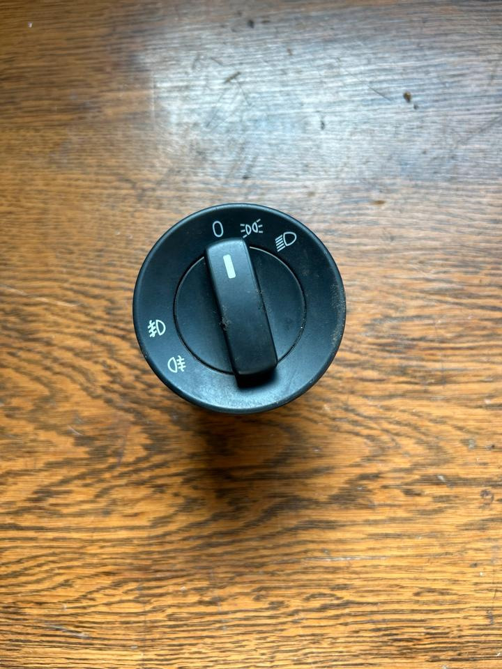 MAN TGL Lichtschalter 81.25505.6877 - Електрическа система за Камион: снимка 1 MAN TGL Lichtschalter 81.25505.6877 - Електрическа система за Камион: снимка 1