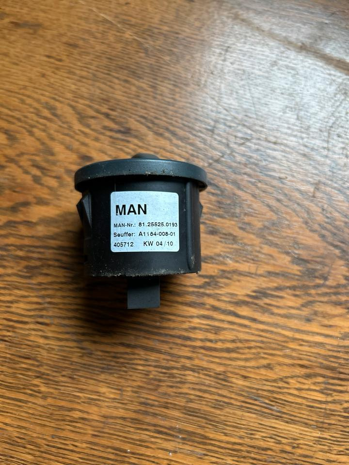 MAN TGL Lichtschalter 81.25525.0193 - Електрическа система за Камион: снимка 2 MAN TGL Lichtschalter 81.25525.0193 - Електрическа система за Камион: снимка 2
