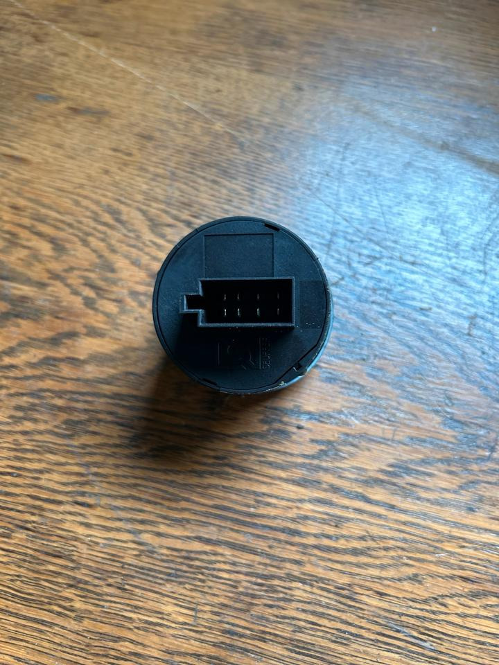 MAN TGL Lichtschalter 81.25525.0193 - Електрическа система за Камион: снимка 3 MAN TGL Lichtschalter 81.25525.0193 - Електрическа система за Камион: снимка 3