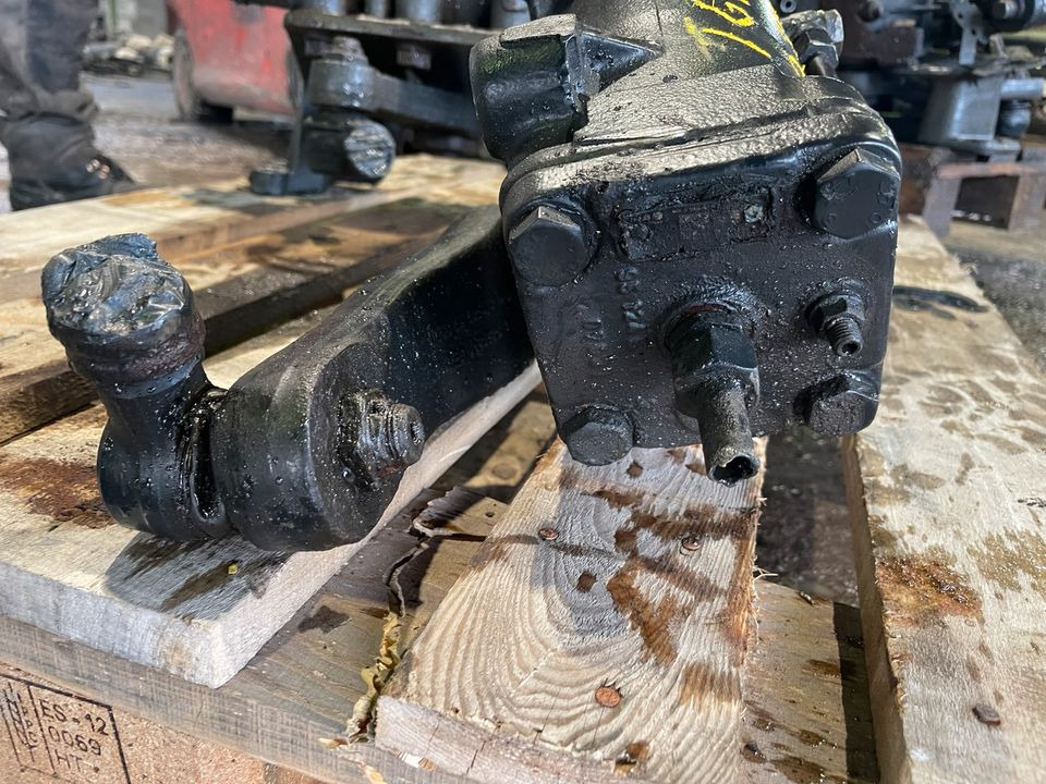 MAN TGM Lenkung Lenkgetriebe ZF - Кормилна кутия за Камион: снимка 4 MAN TGM Lenkung Lenkgetriebe ZF - Кормилна кутия за Камион: снимка 4