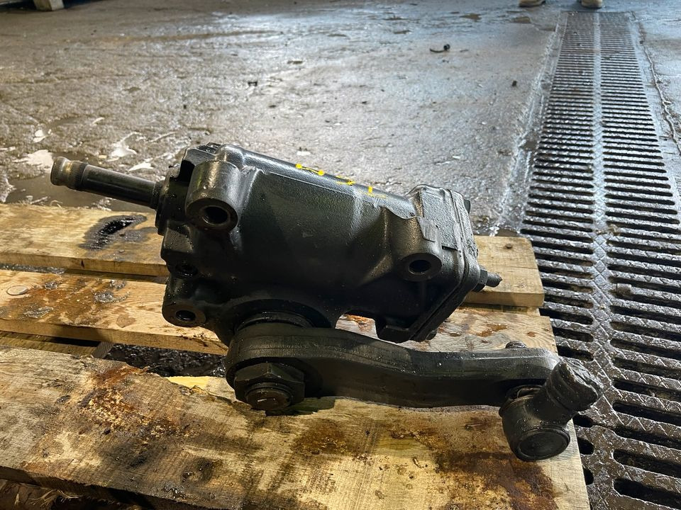 MAN TGM Lenkung Lenkgetriebe ZF - Кормилна кутия за Камион: снимка 3 MAN TGM Lenkung Lenkgetriebe ZF - Кормилна кутия за Камион: снимка 3