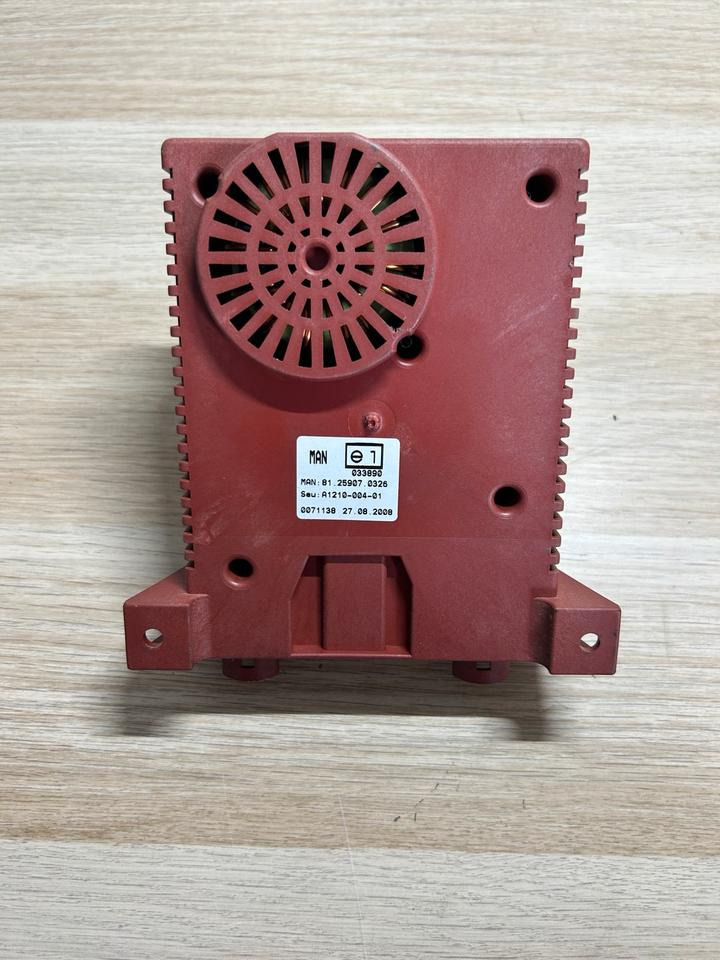 MAN Travo Transformator Konverter Spannungswandler 81.25907.0326 - Блок за управление за Камион: снимка 2 MAN Travo Transformator Konverter Spannungswandler 81.25907.0326 - Блок за управление за Камион: снимка 2