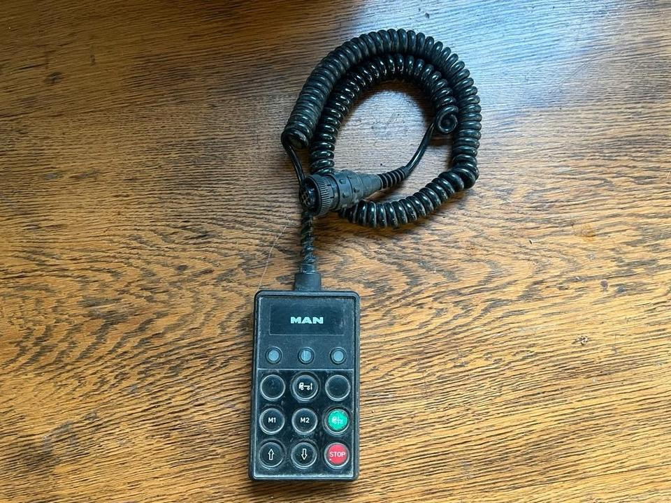 MAN WABCO Bediengerät Fernbedienung Luftfederung 4460561270 - Въздушно окачване за Камион: снимка 1 MAN WABCO Bediengerät Fernbedienung Luftfederung 4460561270 - Въздушно окачване за Камион: снимка 1