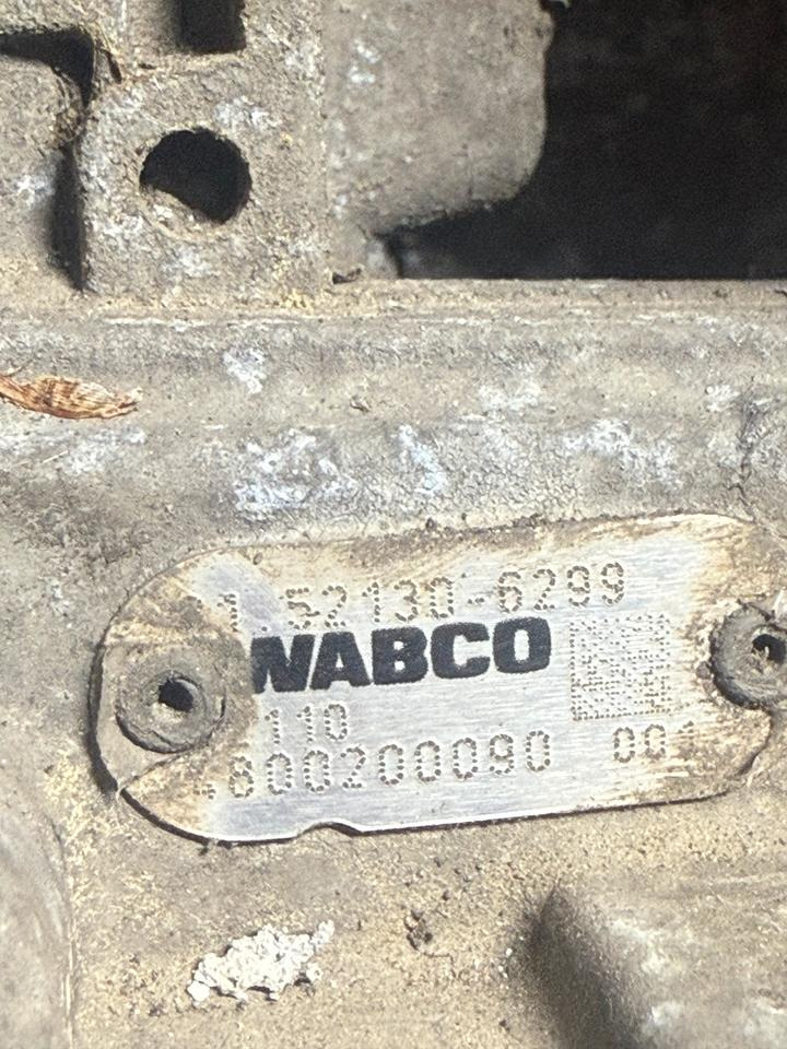MAN WABCO Fußbremsventil 4800200090 - Части на спирачната система за Камион: снимка 3 MAN WABCO Fußbremsventil 4800200090 - Части на спирачната система за Камион: снимка 3