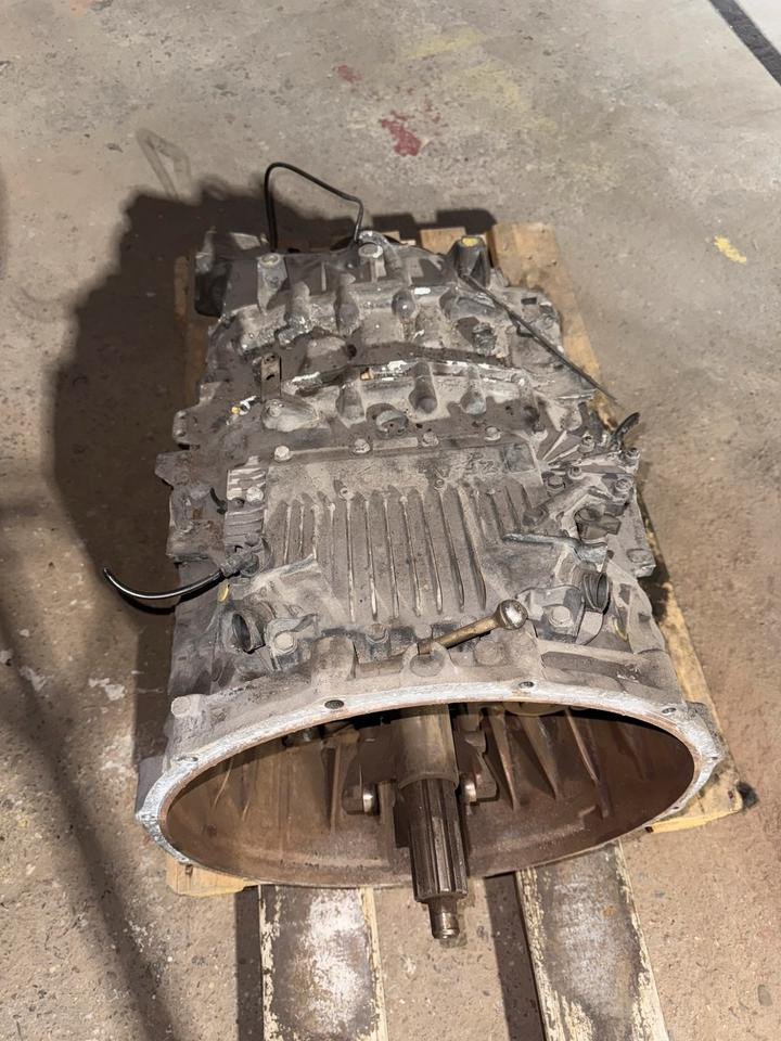 MAN ZF ASTRONIC 12 AS 2130 TD Getriebe + Nebenantrieb - Скоростна кутия за Камион: снимка 2 MAN ZF ASTRONIC 12 AS 2130 TD Getriebe + Nebenantrieb - Скоростна кутия за Камион: снимка 2