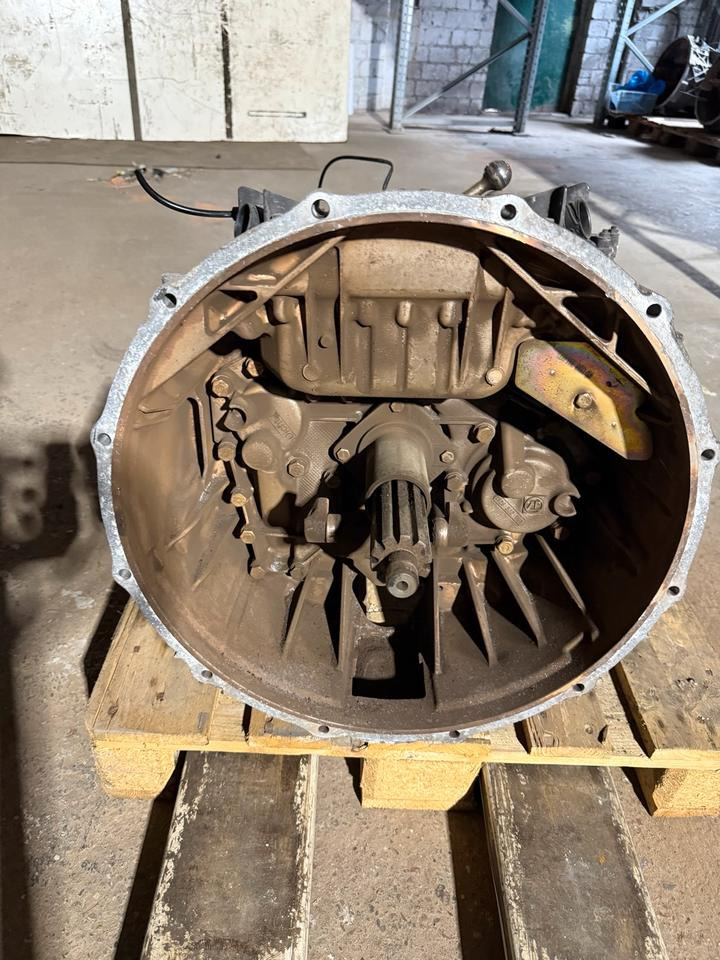 MAN ZF ASTRONIC 12 AS 2130 TD Getriebe + Nebenantrieb - Скоростна кутия за Камион: снимка 1 MAN ZF ASTRONIC 12 AS 2130 TD Getriebe + Nebenantrieb - Скоростна кутия за Камион: снимка 1