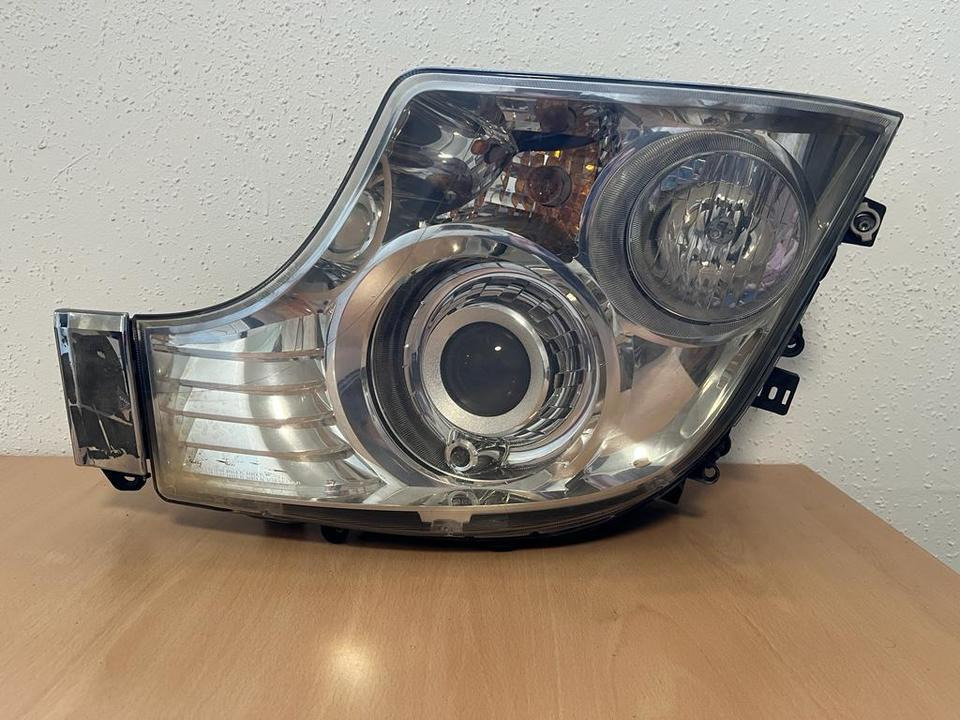 Mercedes Actros Bi Xenon Scheinwerfer Vorne Links A9608200639 - Преден фар за Камион: снимка 1 Mercedes Actros Bi Xenon Scheinwerfer Vorne Links A9608200639 - Преден фар за Камион: снимка 1