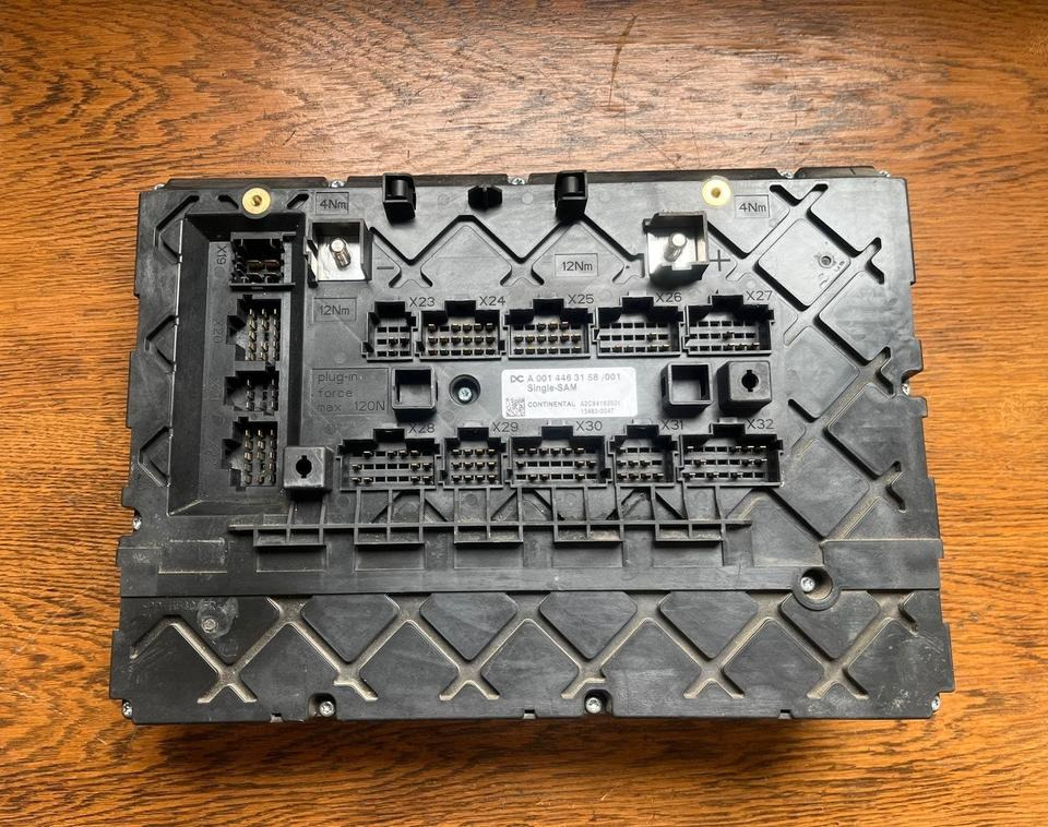 Mercedes Actros MP4 Continental Sicherungskasten A0014463158 - Предпазител за Камион: снимка 3 Mercedes Actros MP4 Continental Sicherungskasten A0014463158 - Предпазител за Камион: снимка 3