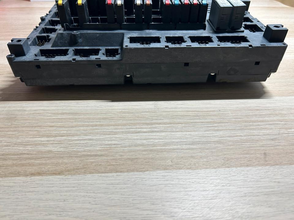 Mercedes Actros MP4 Continental Sicherungskasten A0014466158 - Предпазител за Камион: снимка 5 Mercedes Actros MP4 Continental Sicherungskasten A0014466158 - Предпазител за Камион: снимка 5