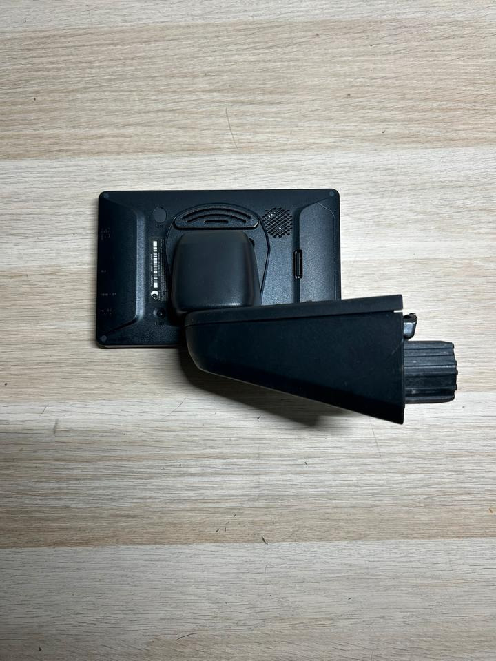 Mercedes Actros MP4 FleetBoard Monitor Display A0008272157 - Тахограф за Камион: снимка 3 Mercedes Actros MP4 FleetBoard Monitor Display A0008272157 - Тахограф за Камион: снимка 3