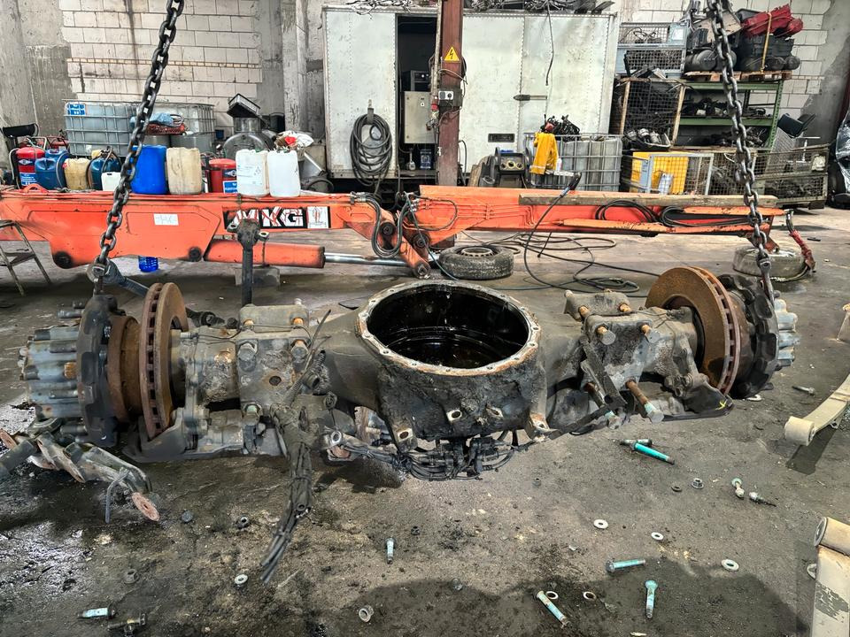 Mercedes Actros MP4 Hinterachse A9603510714 - Задна ос за Камион: снимка 1 Mercedes Actros MP4 Hinterachse A9603510714 - Задна ос за Камион: снимка 1