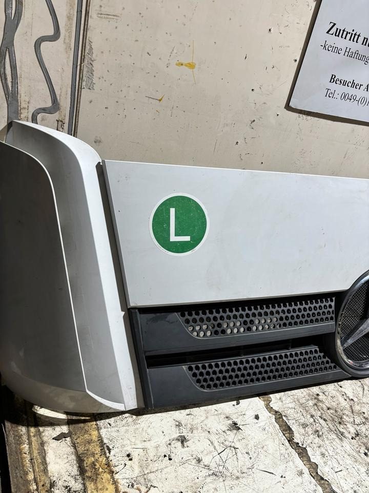 Mercedes Actros MP4 Motorhaube A9607500409 - Каросерия и екстериор за Камион: снимка 2 Mercedes Actros MP4 Motorhaube A9607500409 - Каросерия и екстериор за Камион: снимка 2