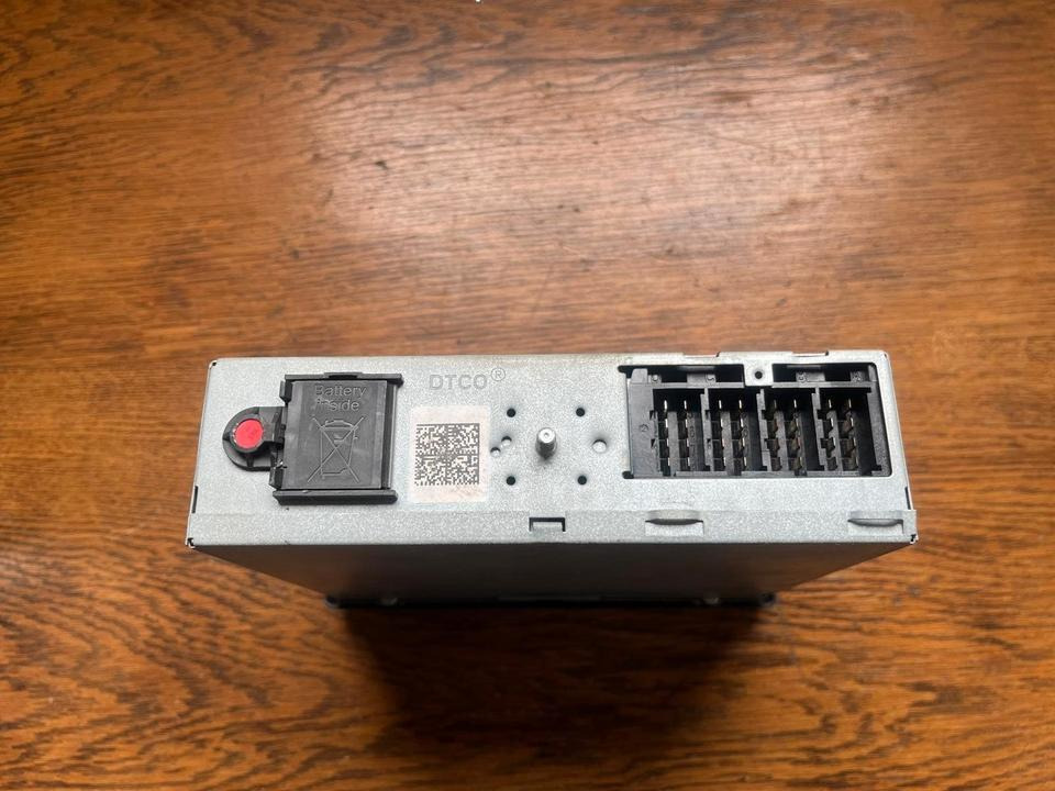 Mercedes Actros MP4 Tachograph A0024463633 - Тахограф за Камион: снимка 4 Mercedes Actros MP4 Tachograph A0024463633 - Тахограф за Камион: снимка 4