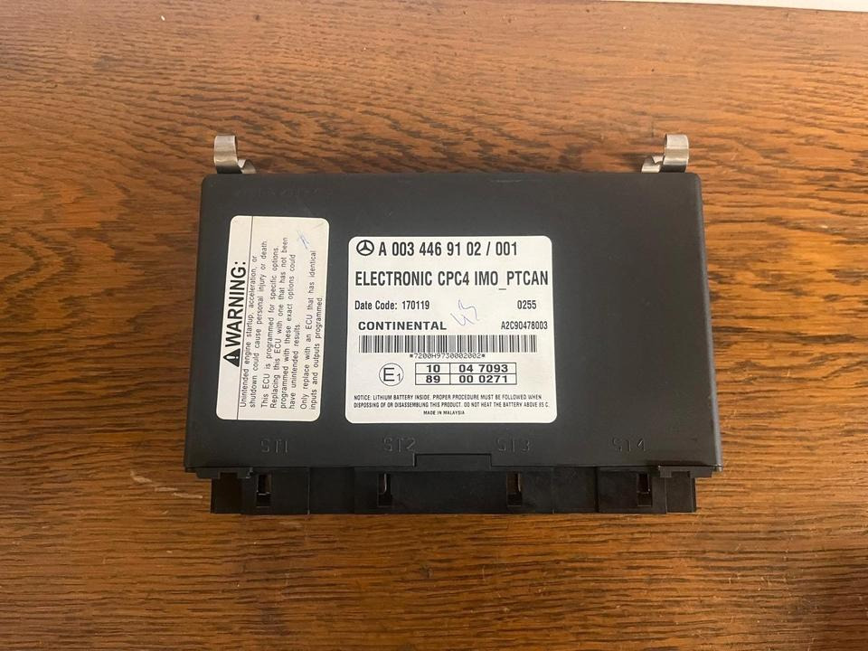 Mercedes Actros MP5 CPC4 Continental Steuergerät A0034469102 - Блок за управление за Камион: снимка 2 Mercedes Actros MP5 CPC4 Continental Steuergerät A0034469102 - Блок за управление за Камион: снимка 2