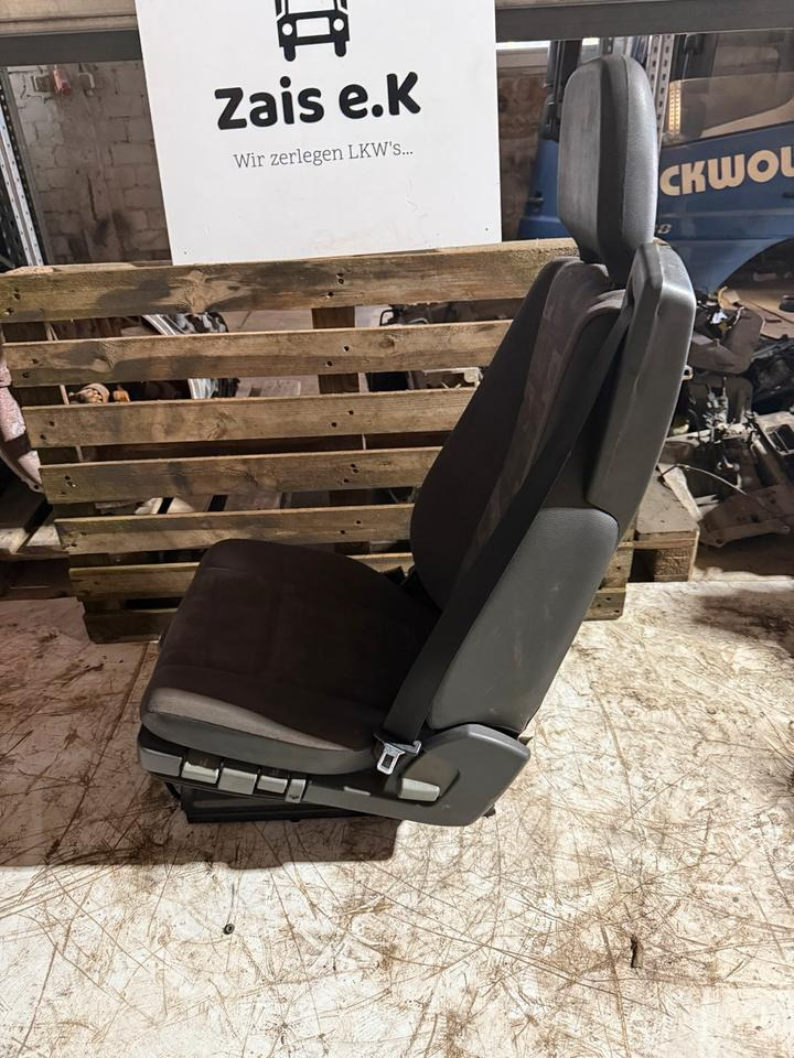 Mercedes Atego 2 Fahrersitz - Седалка за Камион: снимка 4 Mercedes Atego 2 Fahrersitz - Седалка за Камион: снимка 4