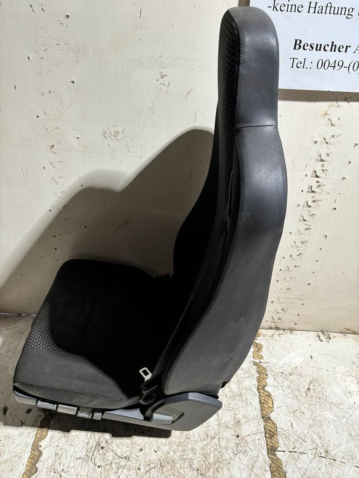 Mercedes Atego 3 Fahrersitz mit Luft - Седалка за Камион: снимка 5 Mercedes Atego 3 Fahrersitz mit Luft - Седалка за Камион: снимка 5