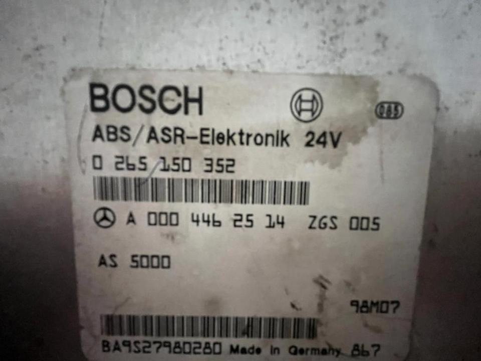 Mercedes Atego BOSCH Elektronik ABS Steuergerät A0004462514 - Блок за управление за Камион: снимка 2 Mercedes Atego BOSCH Elektronik ABS Steuergerät A0004462514 - Блок за управление за Камион: снимка 2