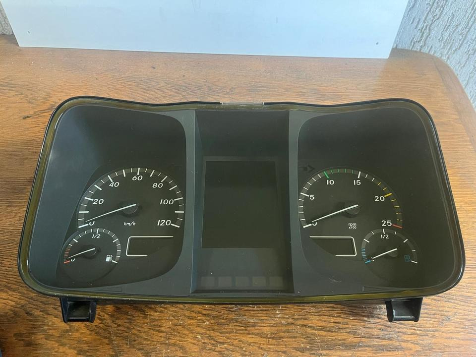 Mercedes Benz Actros MP4 Kombiinstrument / Tacho A9614466221 - Табло за Камион: снимка 2 Mercedes Benz Actros MP4 Kombiinstrument / Tacho A9614466221 - Табло за Камион: снимка 2