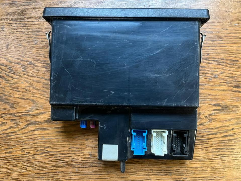 Mercedes-Benz Actros MP4 Tachograph FLEETBOARD A0004461060 - Тахограф за Камион: снимка 5 Mercedes-Benz Actros MP4 Tachograph FLEETBOARD A0004461060 - Тахограф за Камион: снимка 5