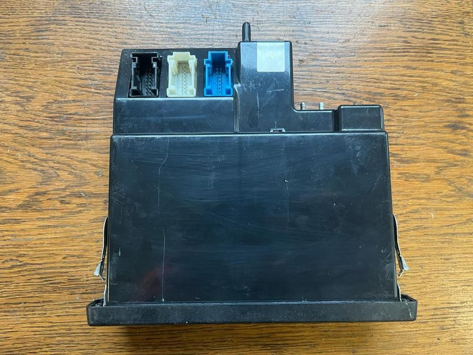 Mercedes-Benz Actros MP4 Tachograph FLEETBOARD A0004462060 - Тахограф за Камион: снимка 5 Mercedes-Benz Actros MP4 Tachograph FLEETBOARD A0004462060 - Тахограф за Камион: снимка 5