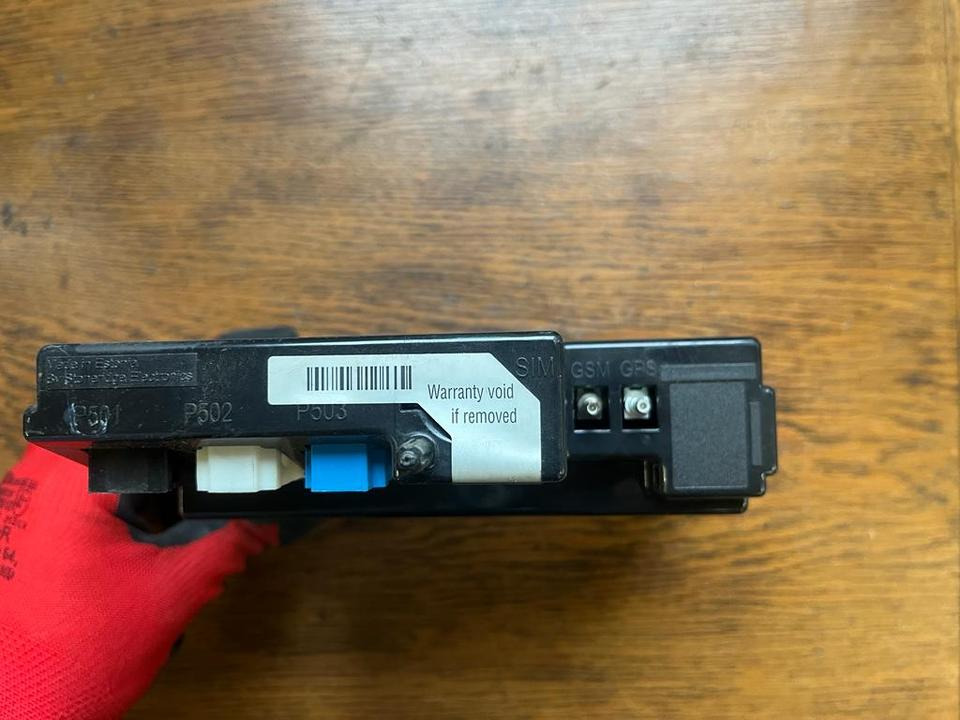 Mercedes-Benz Actros MP4 Tachograph FLEETBOARD A0004462060 - Тахограф за Камион: снимка 4 Mercedes-Benz Actros MP4 Tachograph FLEETBOARD A0004462060 - Тахограф за Камион: снимка 4