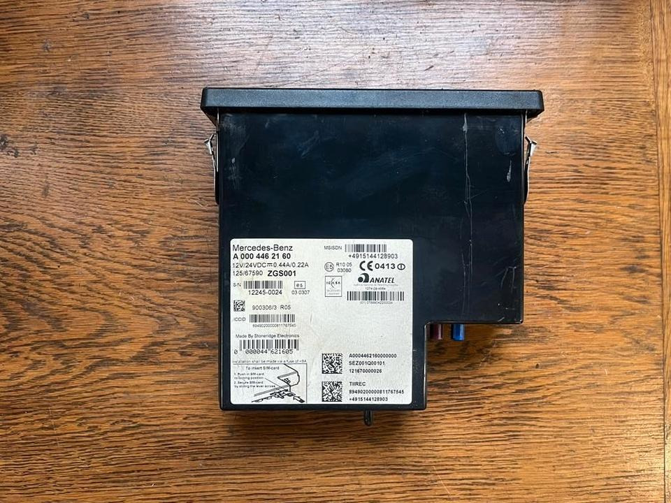 Mercedes-Benz Actros MP4 Tachograph FLEETBOARD A0004462160 - Тахограф за Камион: снимка 3 Mercedes-Benz Actros MP4 Tachograph FLEETBOARD A0004462160 - Тахограф за Камион: снимка 3