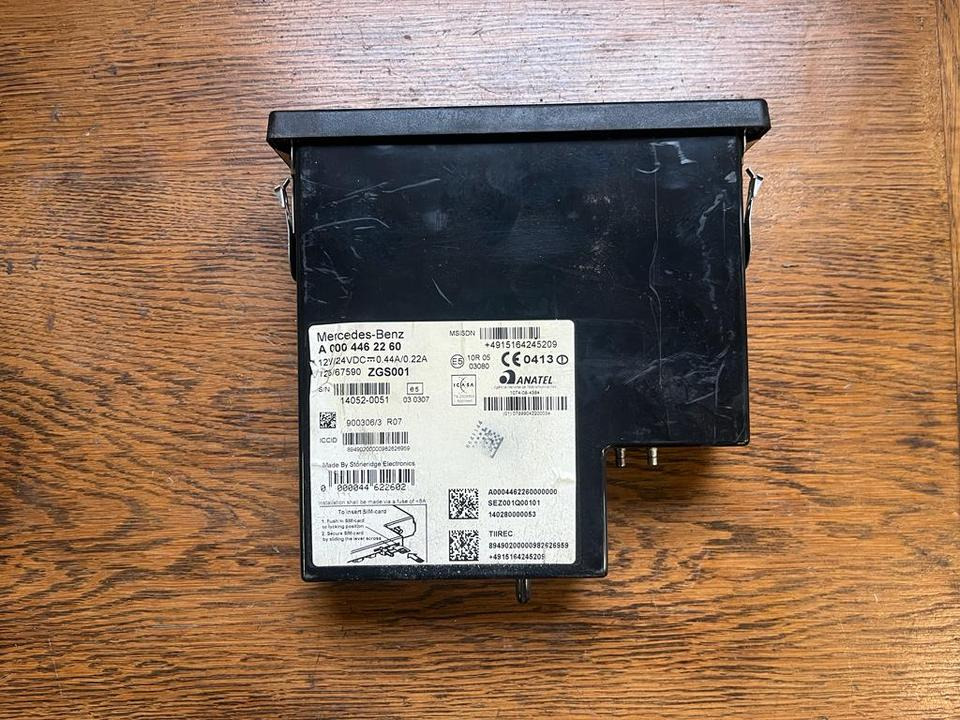 Mercedes-Benz Actros MP4 Tachograph FLEETBOARD A0004462260 - Тахограф за Камион: снимка 3 Mercedes-Benz Actros MP4 Tachograph FLEETBOARD A0004462260 - Тахограф за Камион: снимка 3