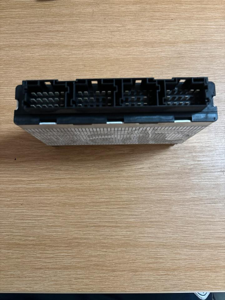 Mercedes-Benz VDO Elektronik FR Steuergerät A0004466302 - Блок за управление за Камион: снимка 3 Mercedes-Benz VDO Elektronik FR Steuergerät A0004466302 - Блок за управление за Камион: снимка 3