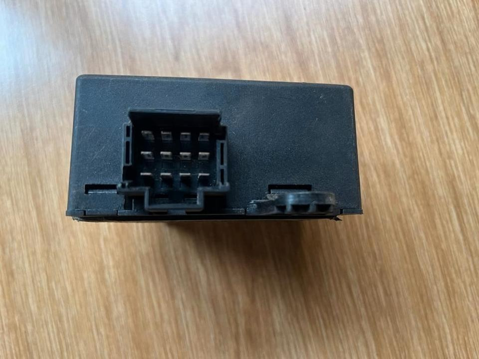 Mercedes Benz Vito W638 Wegfahrsperre Modul 0335456032 - Блок за управление за Камион: снимка 3 Mercedes Benz Vito W638 Wegfahrsperre Modul 0335456032 - Блок за управление за Камион: снимка 3