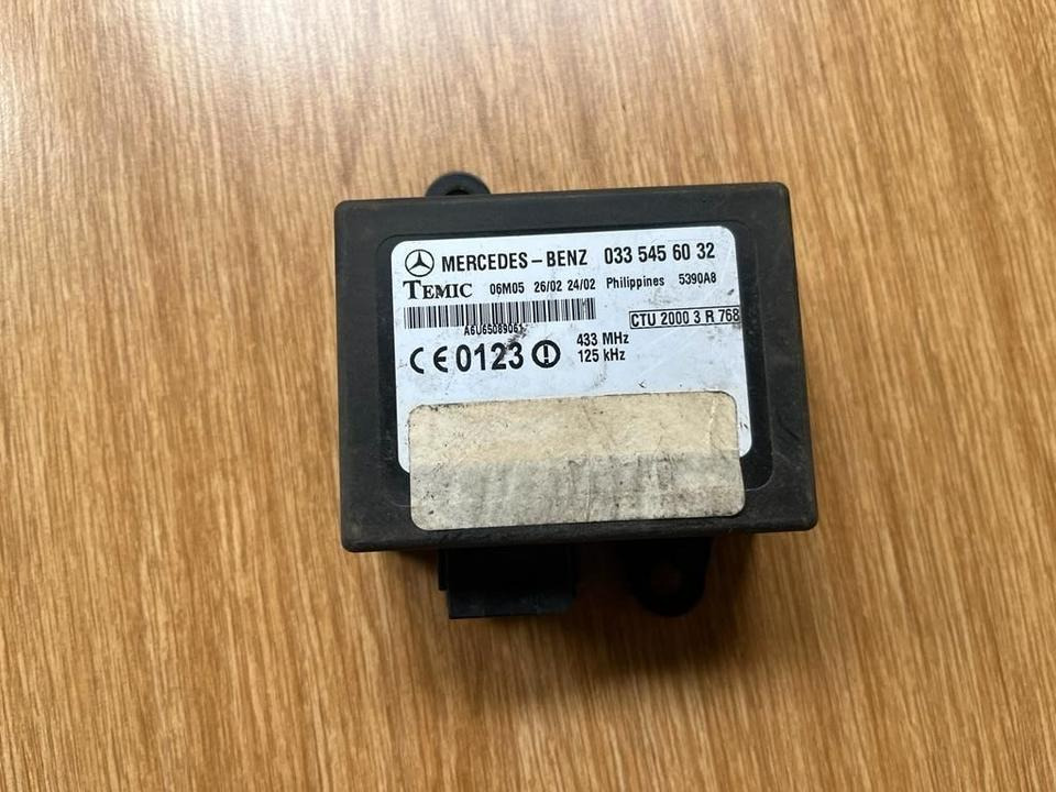 Mercedes Benz Vito W638 Wegfahrsperre Modul 0335456032 - Блок за управление за Камион: снимка 1 Mercedes Benz Vito W638 Wegfahrsperre Modul 0335456032 - Блок за управление за Камион: снимка 1