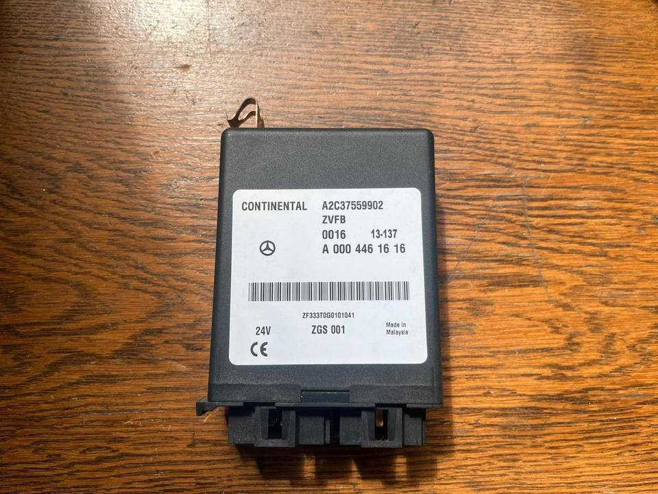 Mercedes Continental ZVFB Steuergerät A0004461616 - Блок за управление за Камион: снимка 1 Mercedes Continental ZVFB Steuergerät A0004461616 - Блок за управление за Камион: снимка 1