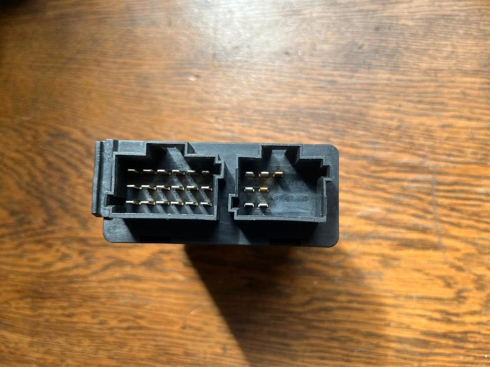 Mercedes Continental ZVFB Steuergerät A0004461616 - Блок за управление за Камион: снимка 3 Mercedes Continental ZVFB Steuergerät A0004461616 - Блок за управление за Камион: снимка 3