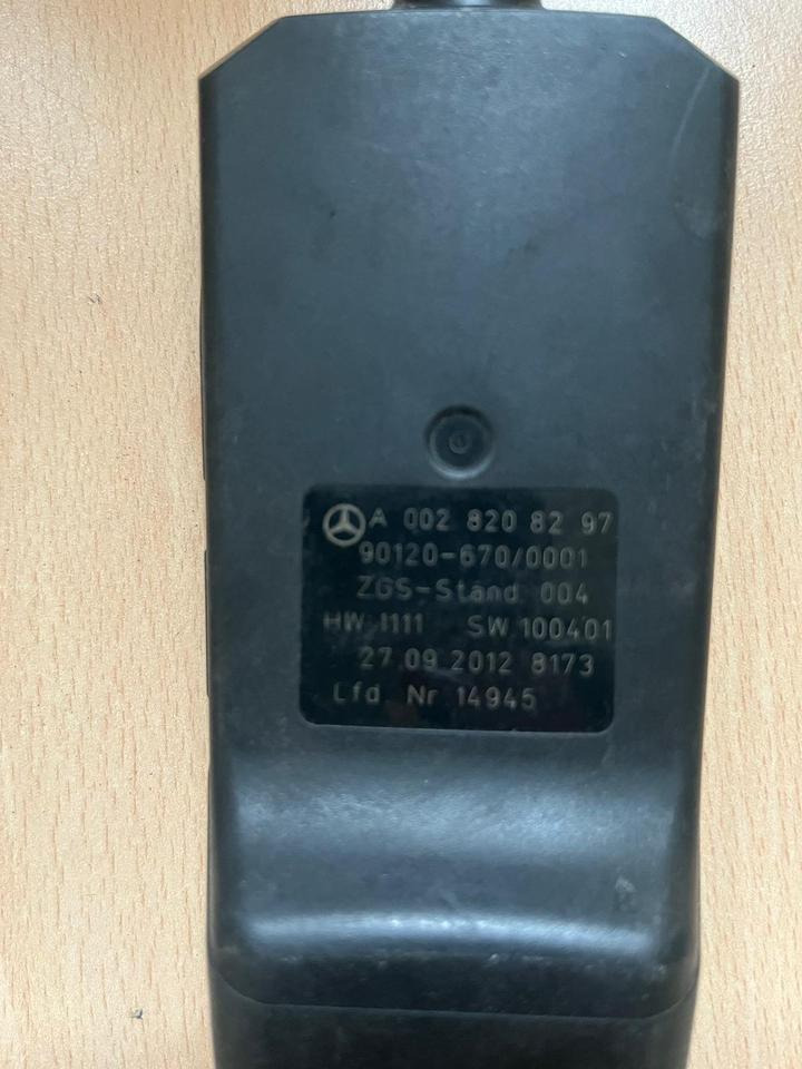 Mercedes MP4 Bediengerät Fernbedienung Luftfederung A0028208297 - Въздушно окачване за Камион: снимка 2 Mercedes MP4 Bediengerät Fernbedienung Luftfederung A0028208297 - Въздушно окачване за Камион: снимка 2