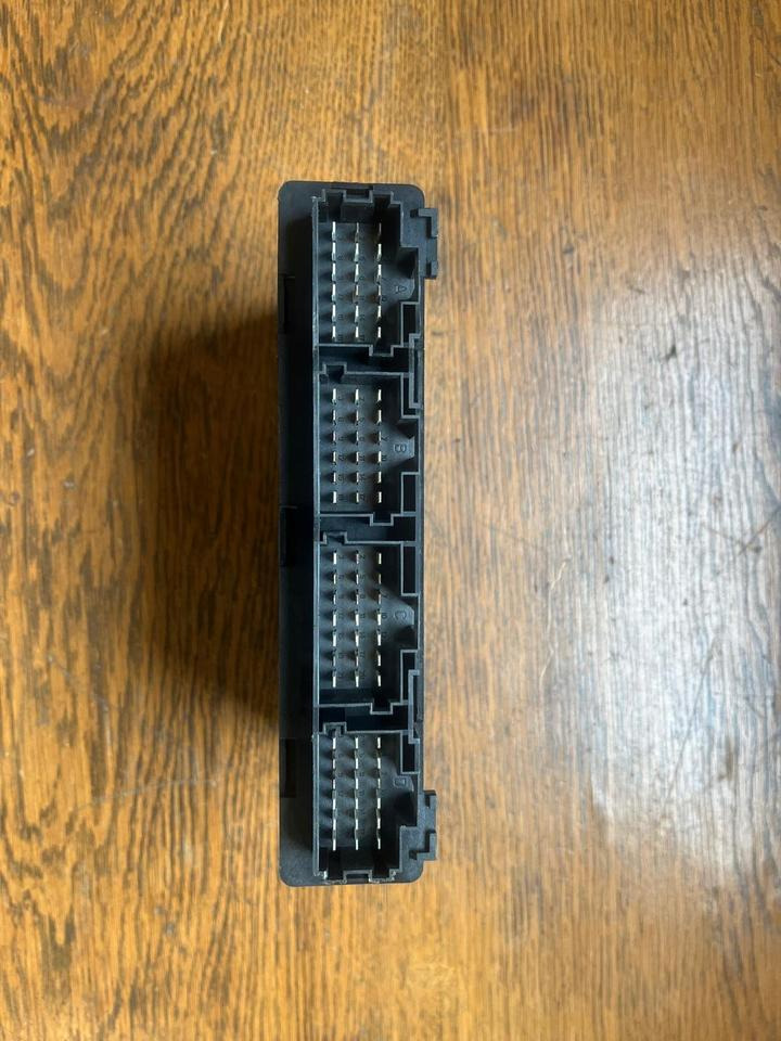 Mercedes Siemens VDO Electronic CPC/FR Steuergerät A0014465902 - Блок за управление за Камион: снимка 3 Mercedes Siemens VDO Electronic CPC/FR Steuergerät A0014465902 - Блок за управление за Камион: снимка 3