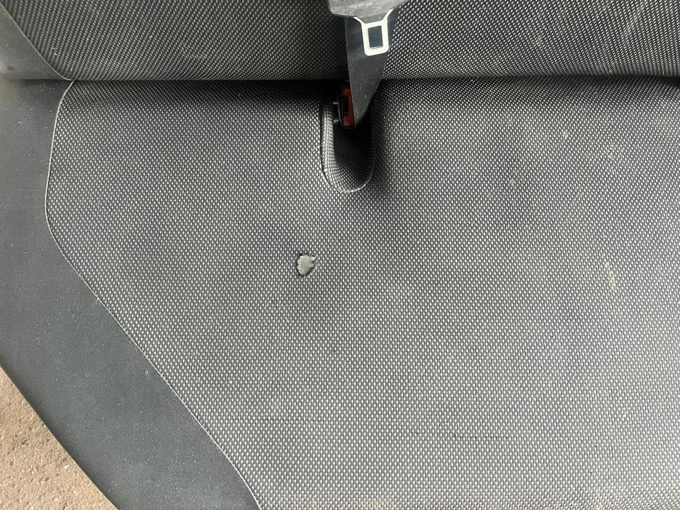 Mercedes Sprinter 4er-Sitzbank Hinten - Седалка за Камион: снимка 3 Mercedes Sprinter 4er-Sitzbank Hinten - Седалка за Камион: снимка 3