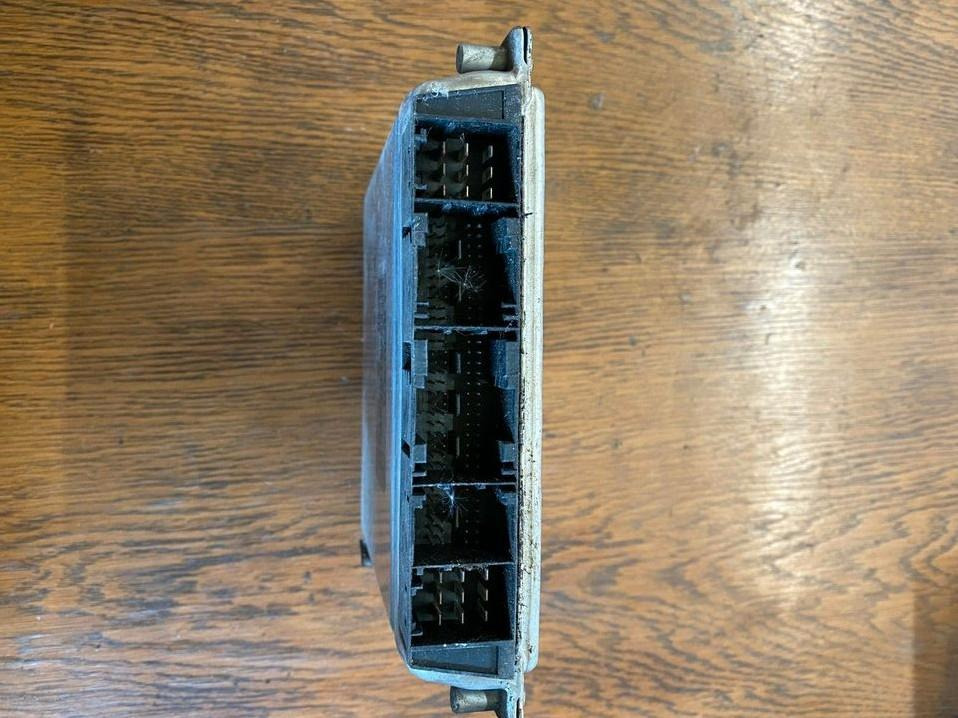 Mercedes Sprinter BOSCH Steuergerät A 000 153 39 79 - Блок за управление за Камион: снимка 2 Mercedes Sprinter BOSCH Steuergerät A 000 153 39 79 - Блок за управление за Камион: снимка 2