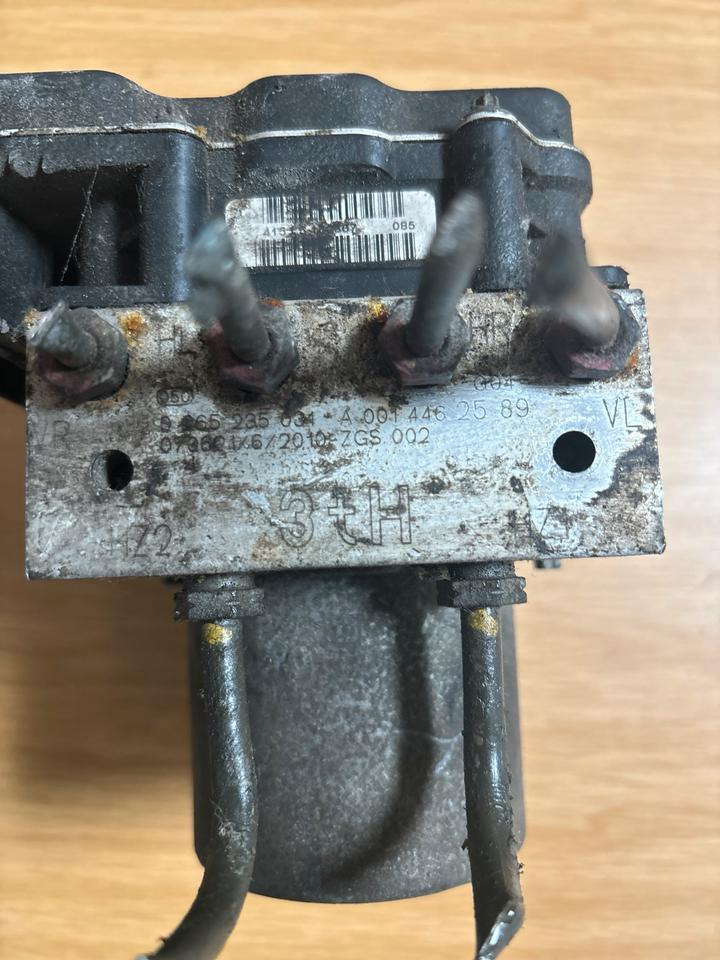 Mercedes Sprinter Hydraulikblock ABS Pumpe 0014462589 - Хидравлика за Камион: снимка 2 Mercedes Sprinter Hydraulikblock ABS Pumpe 0014462589 - Хидравлика за Камион: снимка 2