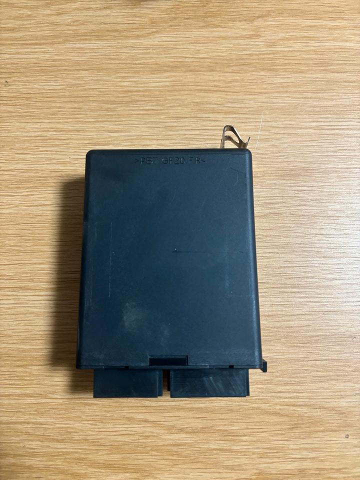 Mercedes CONTINENTAL Steuergerät A0004461416 - Резервни части: снимка 2 Mercedes CONTINENTAL Steuergerät A0004461416 - Резервни части: снимка 2