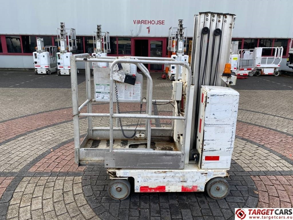 Genie GR-20 RunAbout Electric Vertical Mast Lift 802cm - Вертикална работна платформа: снимка 5 Genie GR-20 RunAbout Electric Vertical Mast Lift 802cm - Вертикална работна платформа: снимка 5