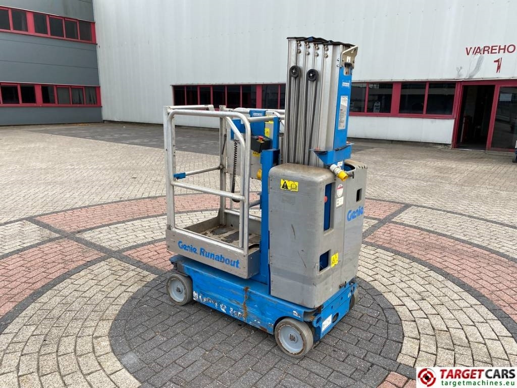Genie GR-20 Runabout El Vertical Mast Work Lift 802cm - Вертикална работна платформа: снимка 4 Genie GR-20 Runabout El Vertical Mast Work Lift 802cm - Вертикална работна платформа: снимка 4